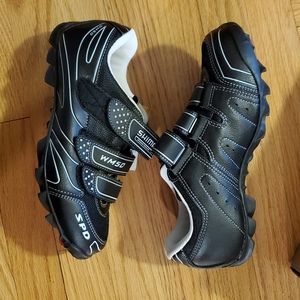 NIB Shimano SPD women's Mountain bike shoes size EU 40